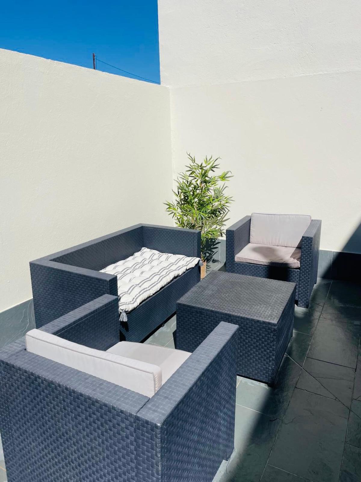 Bulevar Suite Nava de la Asuncion エクステリア 写真