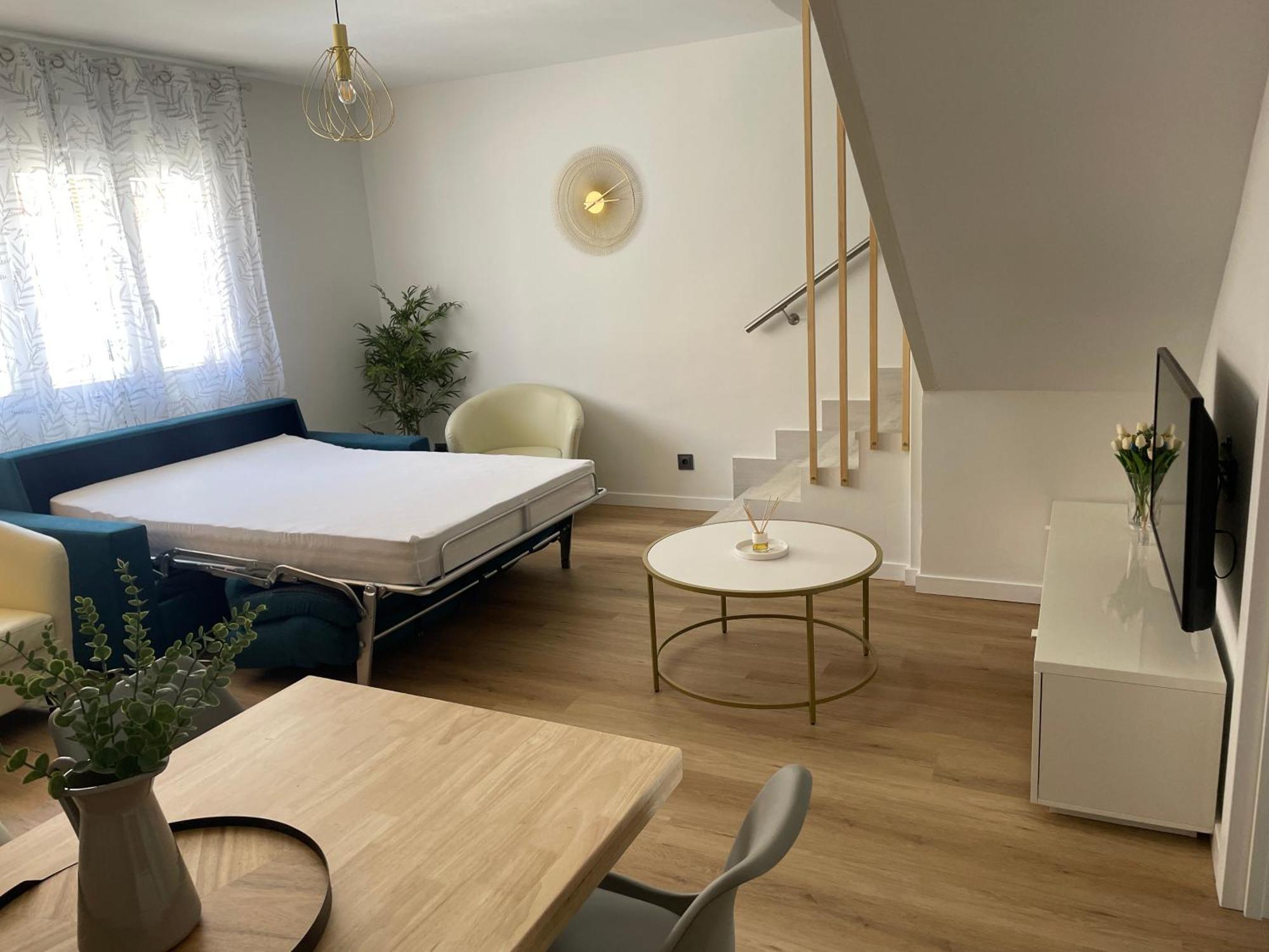 Bulevar Suite Nava de la Asuncion エクステリア 写真